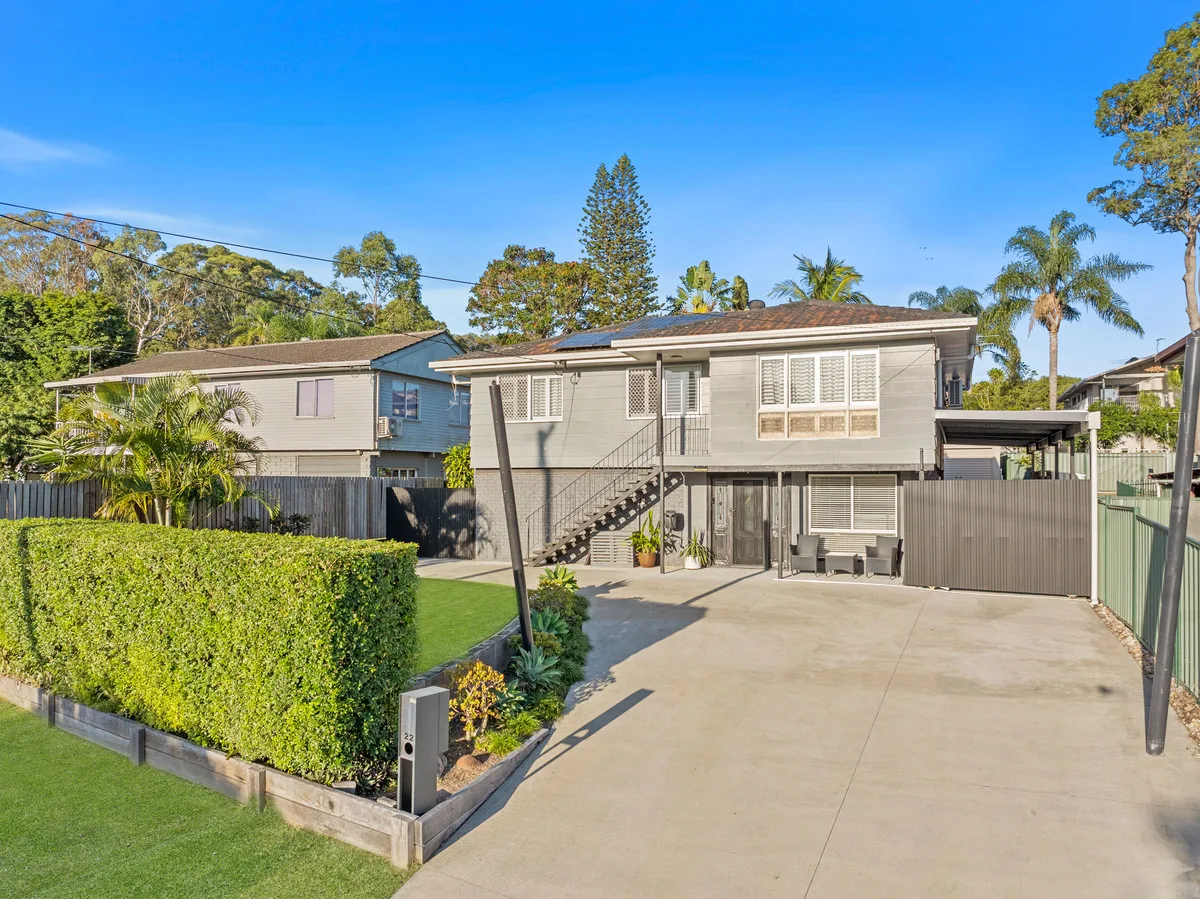 STUNNING DUAL LIVING FAMILY HOME THAT HAS IT ALL!